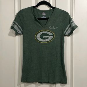 Green Bay Packers size M medium marled green v neck t-shirt. EUC.